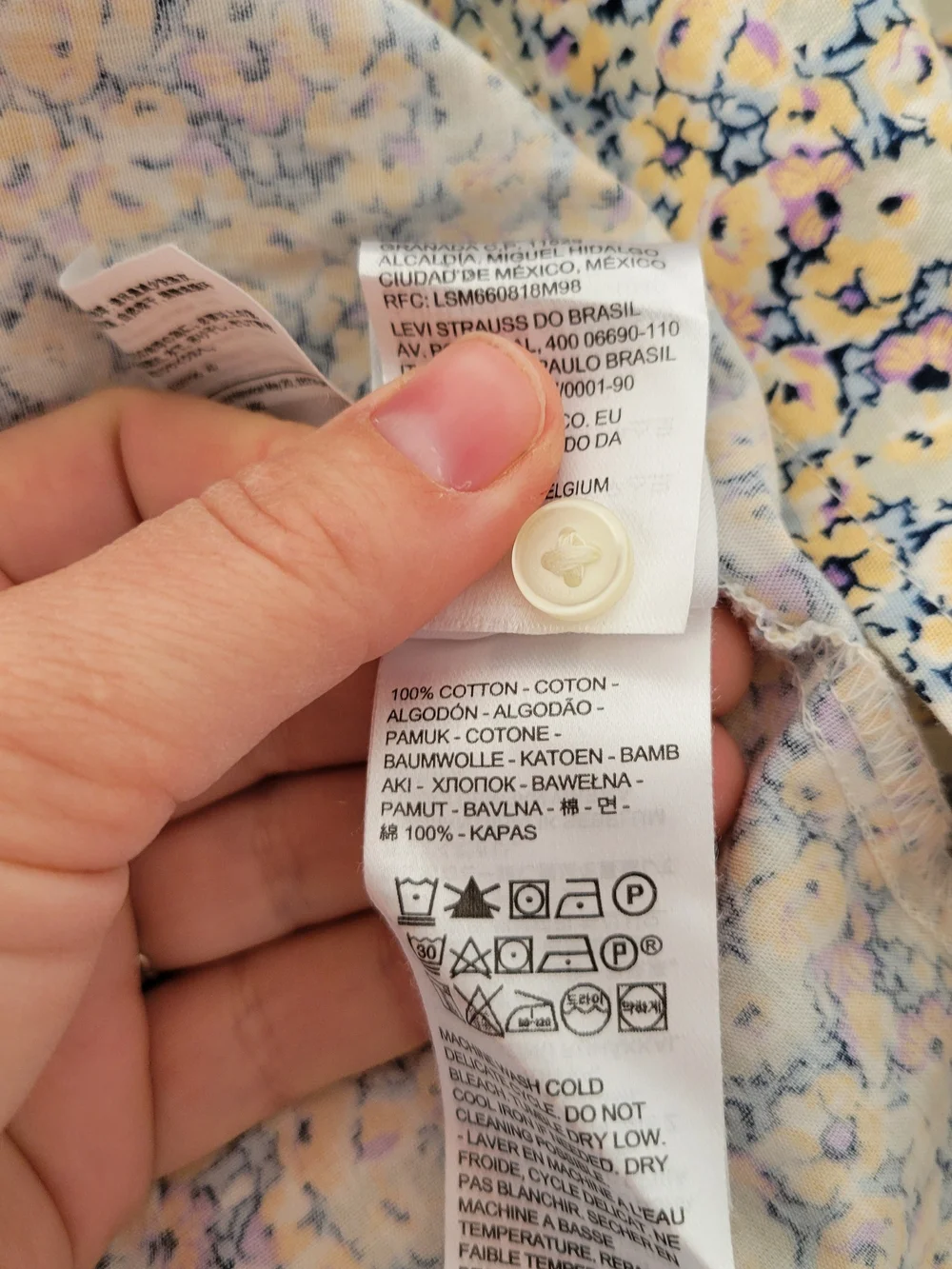 Levi's Cream Floral Puff-Sleeve Button Blouse Size Large - Picture 3 of 7